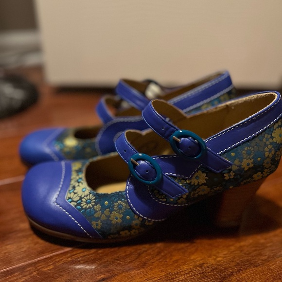 New in box Fluevog Marcello Mary Janes size 7 - Picture 5 of 5